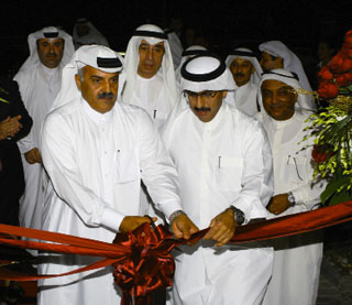 CBQ Chairman's photo - Bin Omran branch opening.tif