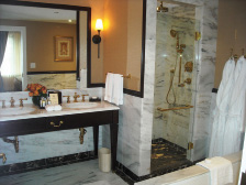 Classic suite bathroom 2.tif
