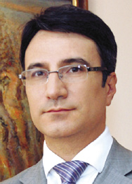 The Honorable Traycho Traykov, Minister of Economy, Energy and Tourism, Republic of Bulgaria