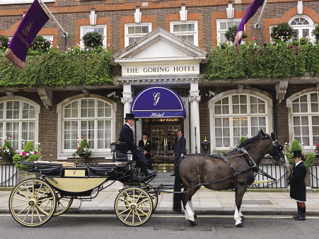Horse and carriage at the entrance to The Goring