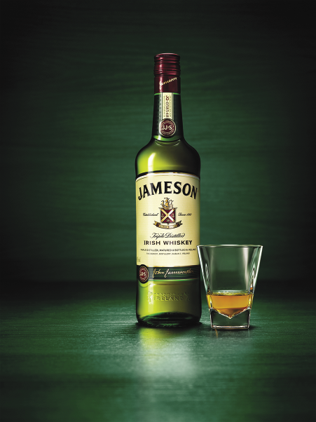 Jameson%20Bottle%20with%20Neat%20Shot_1.tif