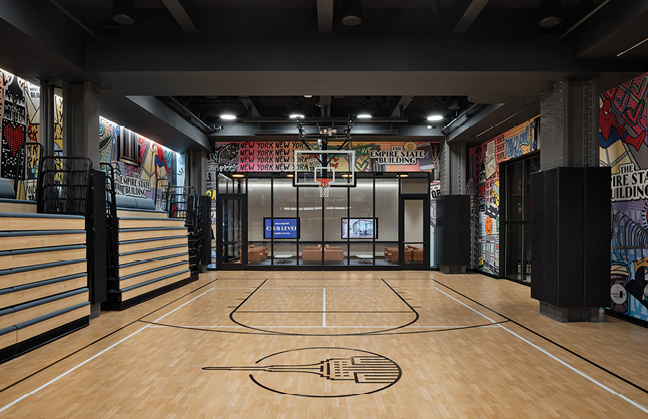 Basketball court at the Empire State Building