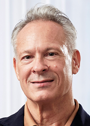 Martin Hahn, Capital Dynamics